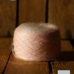 laine mohair et soie rose poudré fil Plume - Mohair des Fermes de France