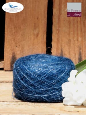Laine Mohair et Soie Plume coloris Bleu Cobalt. Mohair des Ferme de France par la Ferme d'Auré