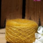 Laine Mohair et Soie Plume coloris Moutarde. Mohair des Ferme de France par la Ferme d'Auré