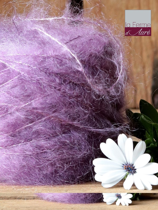 Laine Mohair et Soie coloris Mauve. Mohair des Ferme de France par la Ferme d'Auré - détail