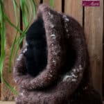 snood laine Mohair Chocolat liseré Ecru - Pur Mohair de France Tricot Main - Mohair ferme d'Auré